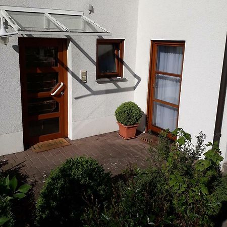 2-Zimmer-Ferienwohnung Gartenblick Rottweil Esterno foto