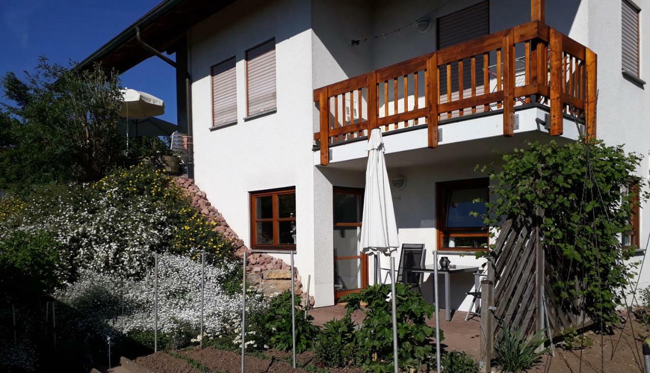 2-Zimmer-Ferienwohnung Gartenblick Rottweil Esterno foto